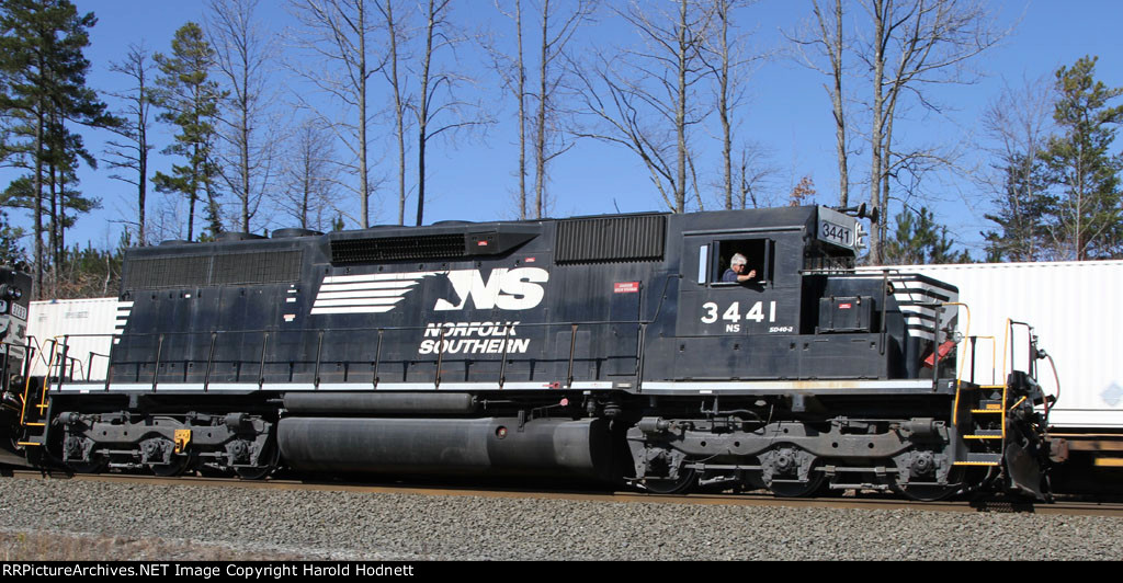 NS 3441 heads north